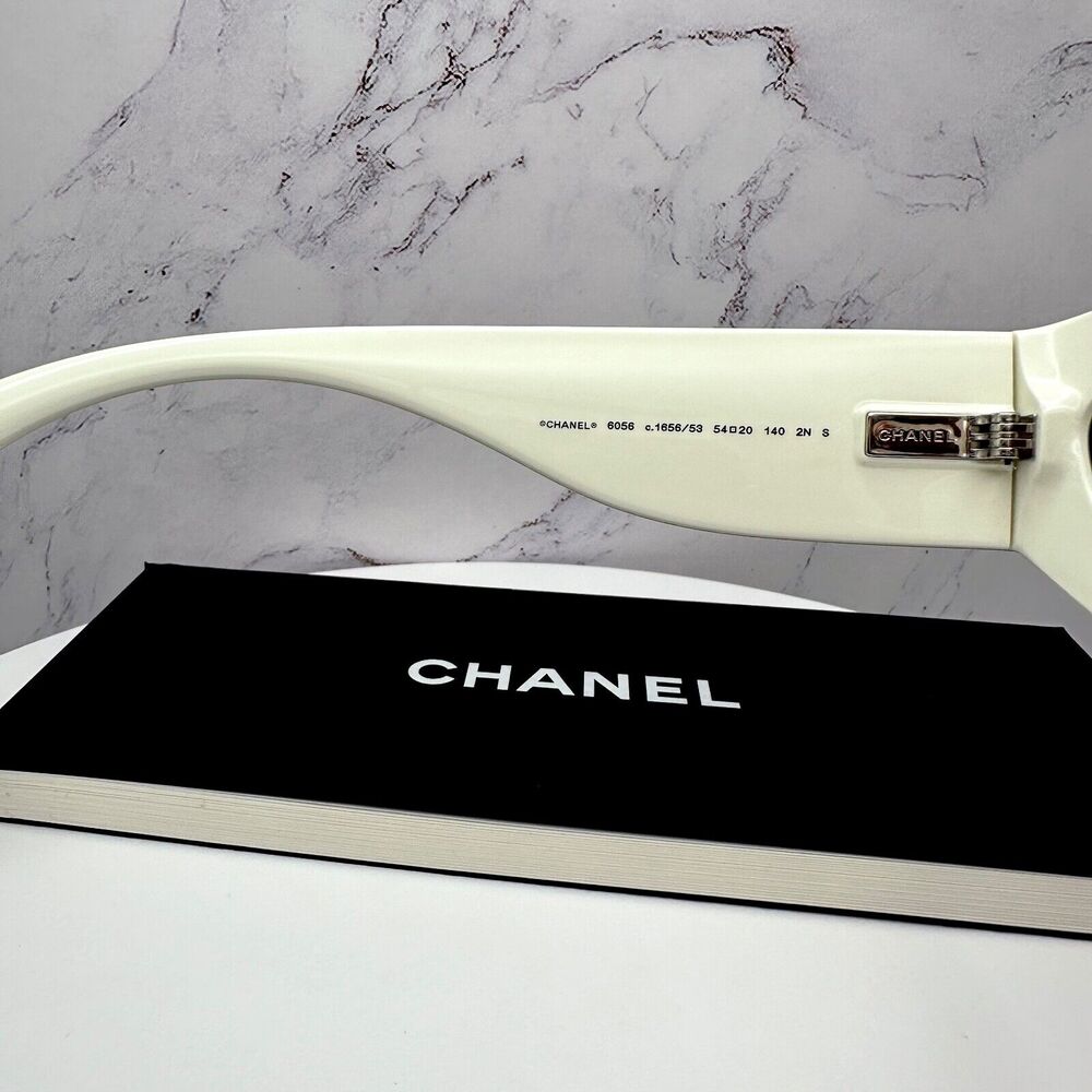 New CHANEL Sunglasses - Picture 7 of 16